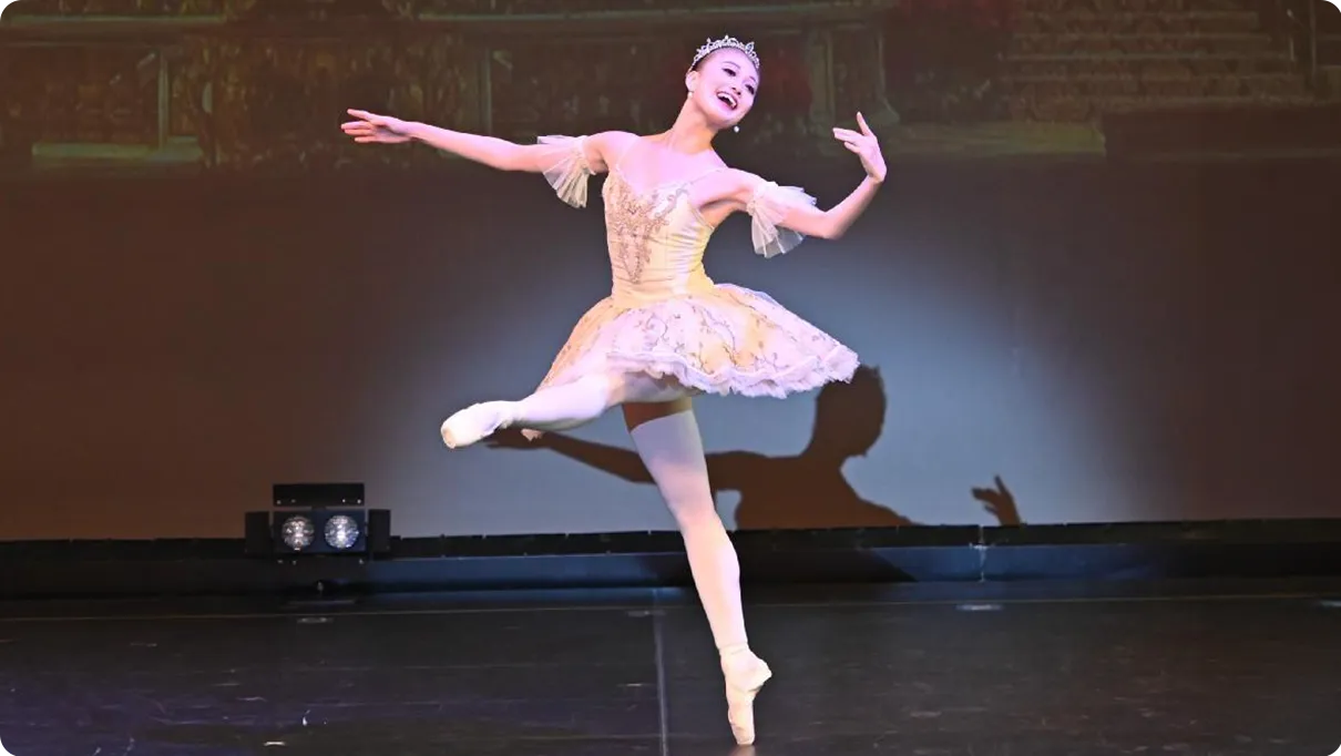 発表会では憧れの⾐装を着て踊れる！